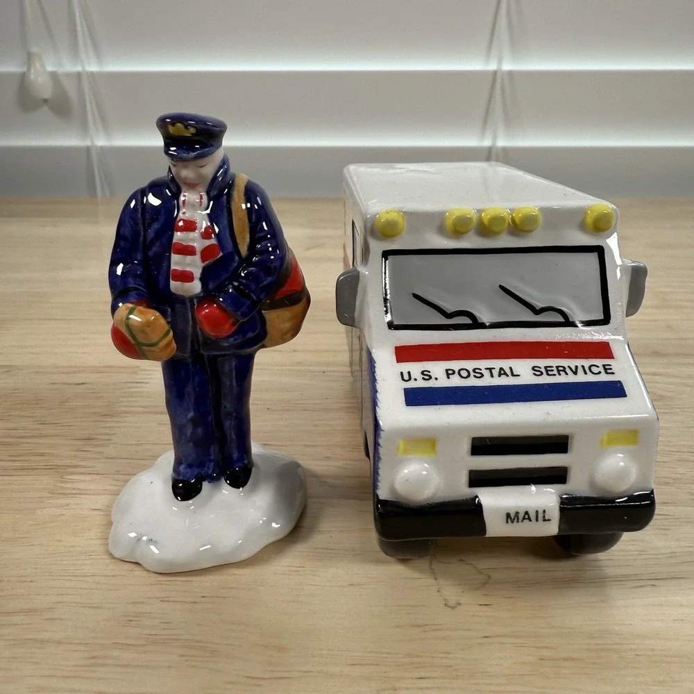 Department 56 Original‎ Snow Village Special Delivery Set of 2 #51977 W/Box